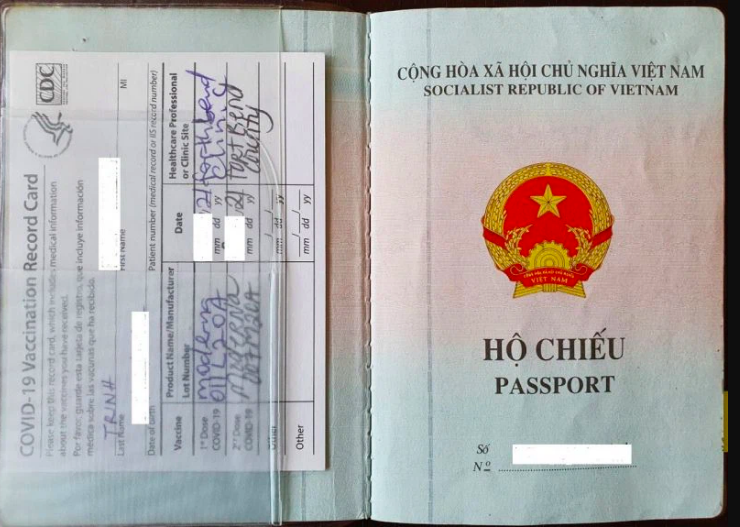Việt Nam chưa thay đổi biện pháp cách ly người nhập cảnh có “hộ chiếu vắc xin”
