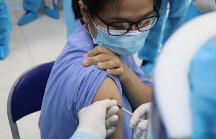 Bộ Y tế khuyến khích doanh nghiệp nhập khẩu vaccine Covid-19