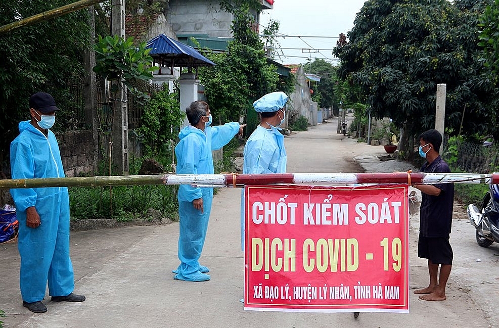 Chốt kiểm soát dịch Covid-19 ở Hà Nam. Ảnh internet