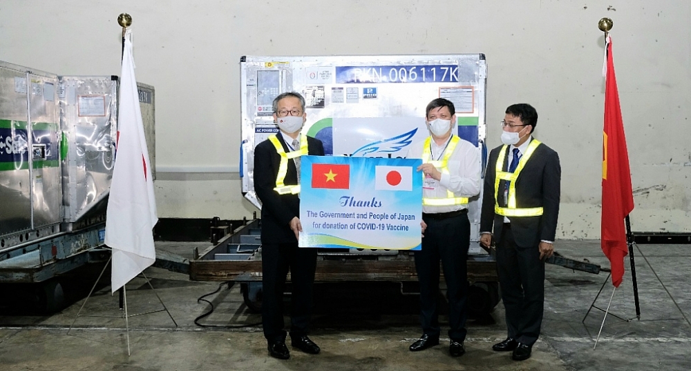 Nhật Bản viện trợ thêm 1 triệu liều vắc xin Astrazeneca cho Việt Nam