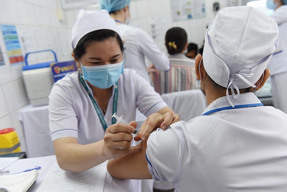 Hà Nội đã thiết lập hơn 820 điểm tiêm vắc xin Covid-19