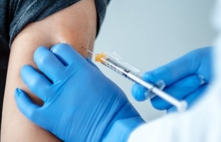 Bộ Y tế yêu cầu đẩy nhanh tốc độ tiêm chủng vắc xin phòng Covid-19