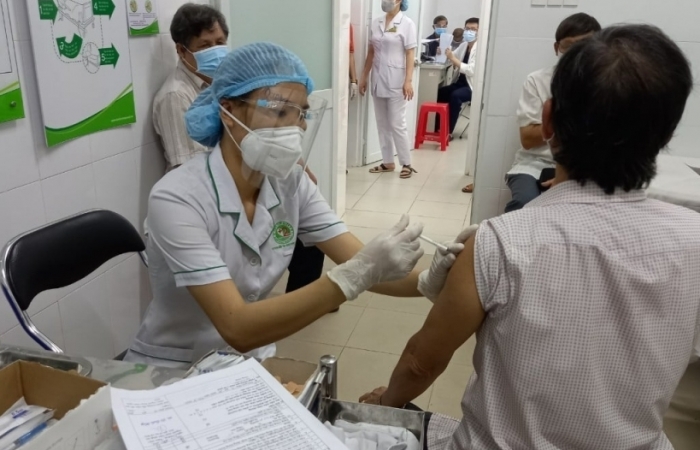 Tháng 9 và 10,  vắc xin Covid-19 về Việt Nam nhiều, tiêm tối đa công suất