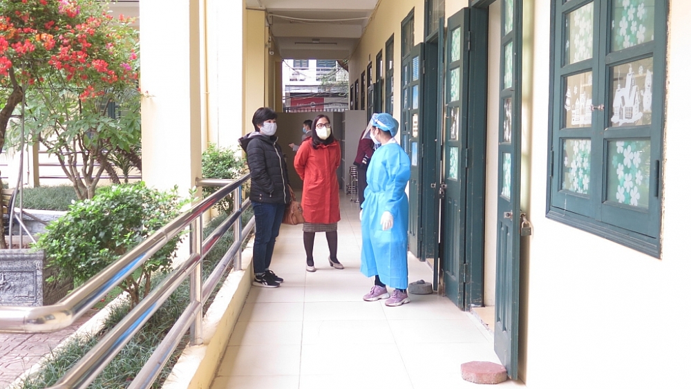 Những học sinh đầu tiên của Hà Nội được tiêm vắc xin phòng Covid-19 Những học sinh đầu tiên của Hà Nội được tiêm vắc xin phòng Covid-19