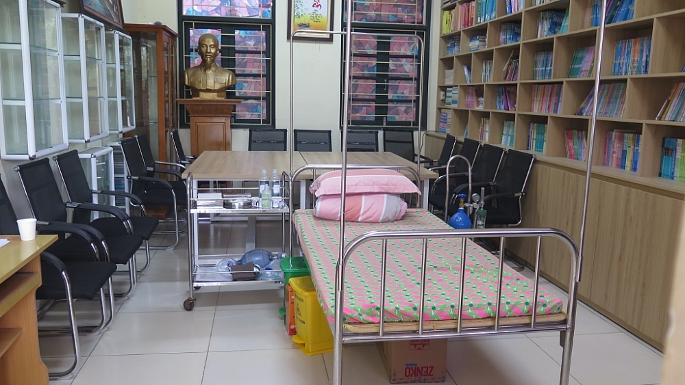 Những học sinh đầu tiên của Hà Nội được tiêm vắc xin phòng Covid-19 Những học sinh đầu tiên của Hà Nội được tiêm vắc xin phòng Covid-19