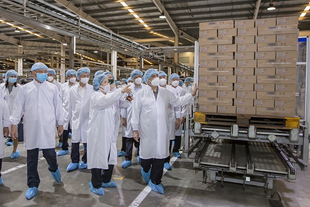 Phát triển bền vững, quản trị tiên tiến giúp doanh nghiệp sữa Việt “vững” và “vươn” trong bão Covid-19