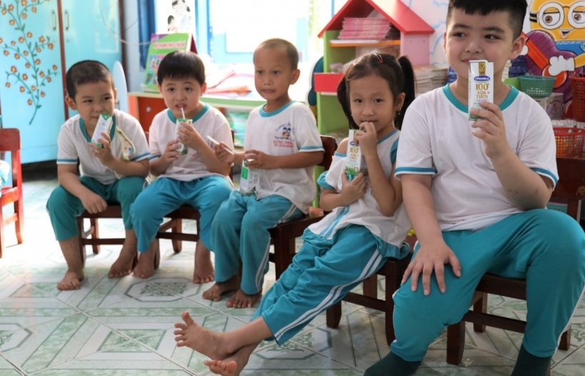 Sau 4 năm triển khai, sữa học đường tại Bến Tre "được lòng" cả thầy trò, phụ huynh