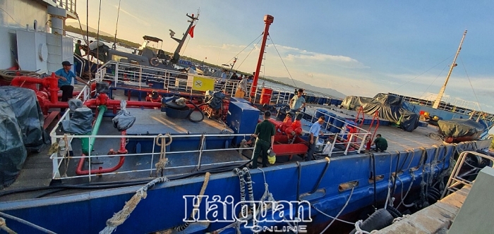 Liên tiếp bắt giữ tàu chở dầu lậu trên vùng biển Vũng Tàu