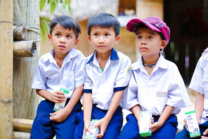 Quảng Nam: Sữa học đường giúp trẻ em vùng cao được uống sữa miễn phí