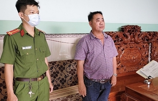 Dùng tiền trốn thuế kinh doanh đất, Ngô Phú Cường bị khởi tố thêm tội rửa tiền