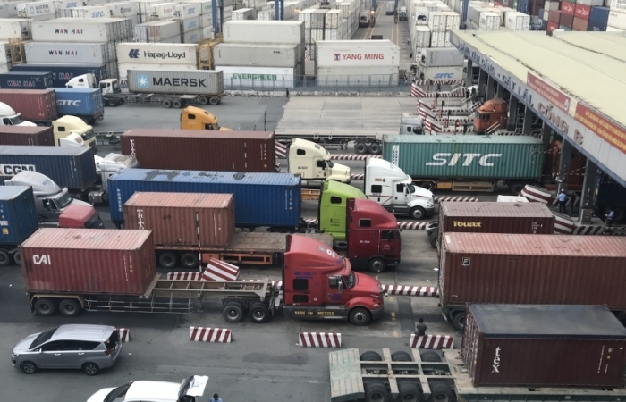 Hải quan khẩn cấp tháo gỡ ùn tắc hàng hóa tại cảng Cát Lái