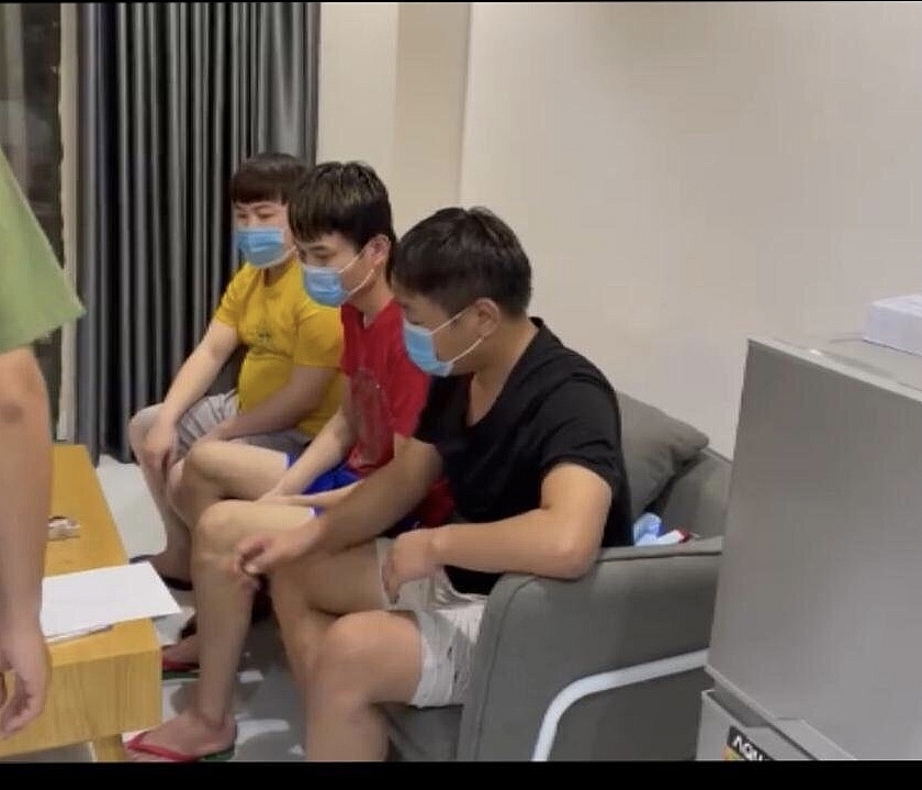 Bốn người Trung Quốc nhập cảnh trái phép trốn trong căn hộ chung cư
