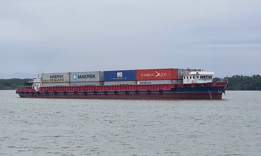 Vận tải thủy nội địa - duy trì chuỗi cung ứng trong tâm dịch, giảm chi phí logistics