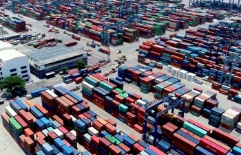 Nhiều giải pháp cấp bách giải tỏa hàng tồn tại cảng Cát Lái