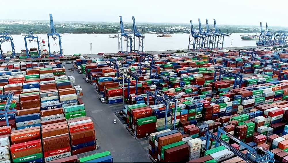 Hải quan TPHCM kiến nghị giải tỏa hàng cho cảng Cát Lái