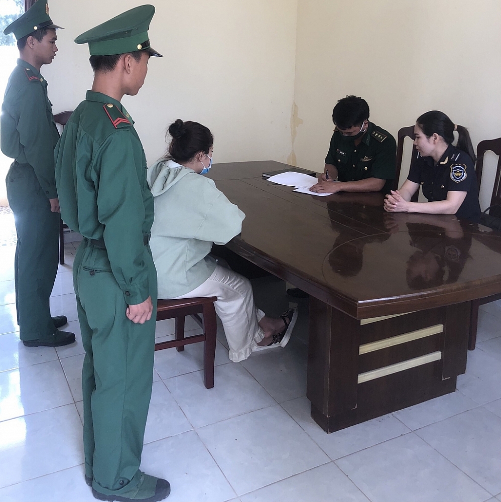 Hải quan Quảng Ngãi tham gia bắt vụ tàng trữ trái phép ma túy