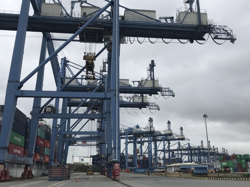 Gần 700 container hàng nhập khẩu “bỏ quên” tại cảng Cát Lái