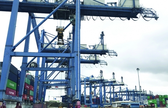Lượng tàu biển xuất nhập cảnh qua cảng TPHCM giảm 5,4%