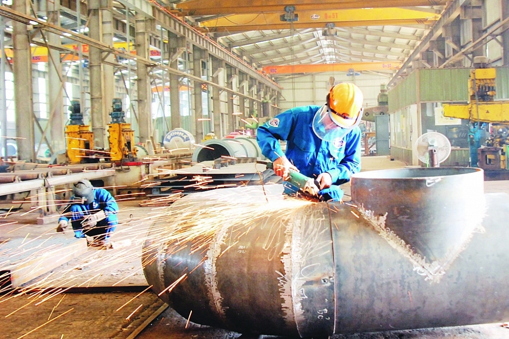 Kinh tế Việt Nam đối mặt nhiều khó khăn do những tác động của Covid-19 cho đầu vào và đầu ra của sản xuất trong nước. Ảnh: ST 1019-3-nam-2035-nganh-co-khi-huong-toi-xuat-khau-45-san-luong-035845