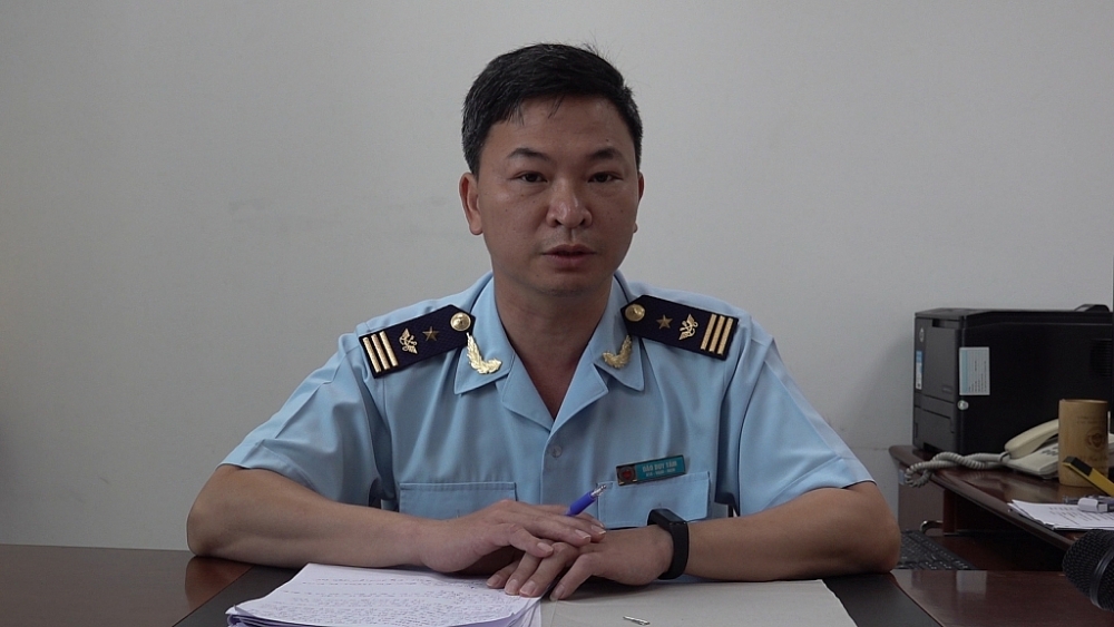  ông Đào Duy Tám, Phó Cục trưởng Cục Giám sát quản lý về hải quan.