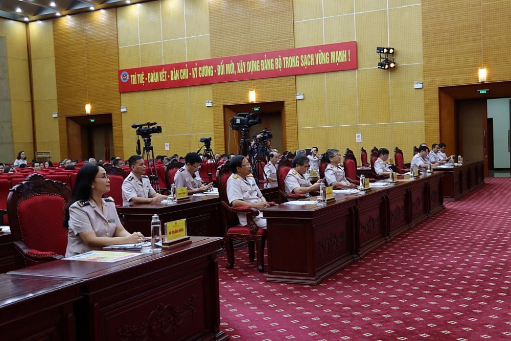 Các đại biểu tham dự tọa đàm. 0901 img 1006