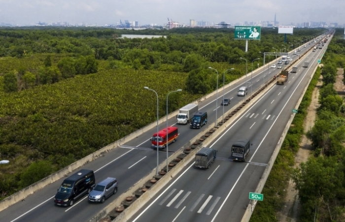 Thu phí sử dụng đường cao tốc do Nhà nước đầu tư:  Lợi ích thấy rõ