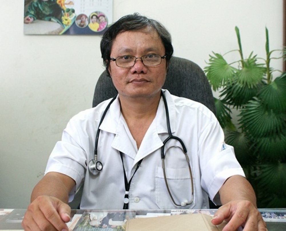 Bác sĩ Trương Hữu Khanh, Phó Chủ tịch Thường trực Hội Truyền nhiễm TPHCM, Cố vấn chuyên môn Bệnh viện Nhi đồng 1 TPHCM.