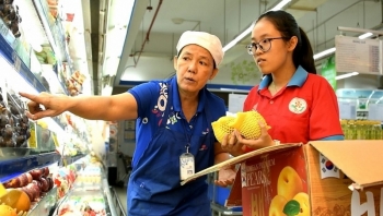 TPHCM: 700 chiến sỹ hoa phượng đỏ tham gia chương trình Một ngày làm nhân viên siêu thị