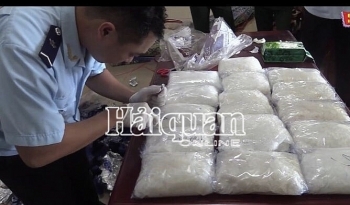 Khởi tố vụ vận chuyển 16 kg ma túy qua cửa khẩu quốc tế Hoa Lư