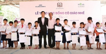 Tập đoàn Novaland: Trao 180 suất học bổng cho học sinh nghèo Đồng Tháp