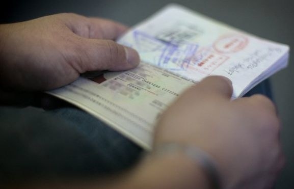 Hộ chiếu giả giúp các phần tử IS vào châu Âu và Mỹ như thế nào?