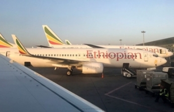 Ra cổng trễ 2 phút, hành khách máy bay Ethiopia thoát chết