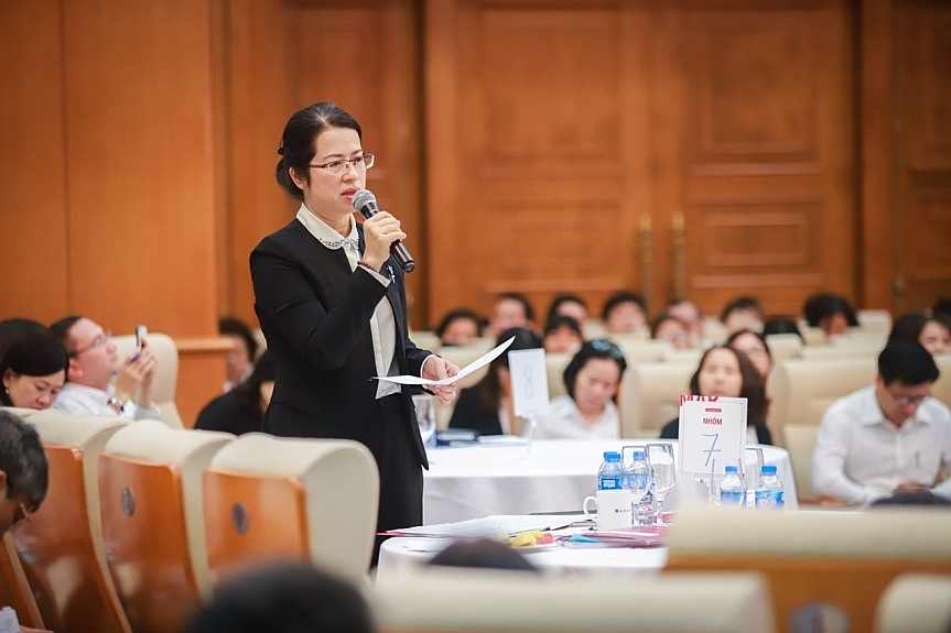 Phó Tổng Giám đốc Agribank Nguyễn Thị Phượng phát biểu tại Hội nghị  tập huấn công tác tiếp thị và truyền thông cho cán bộ Agribank toàn hệ thống.