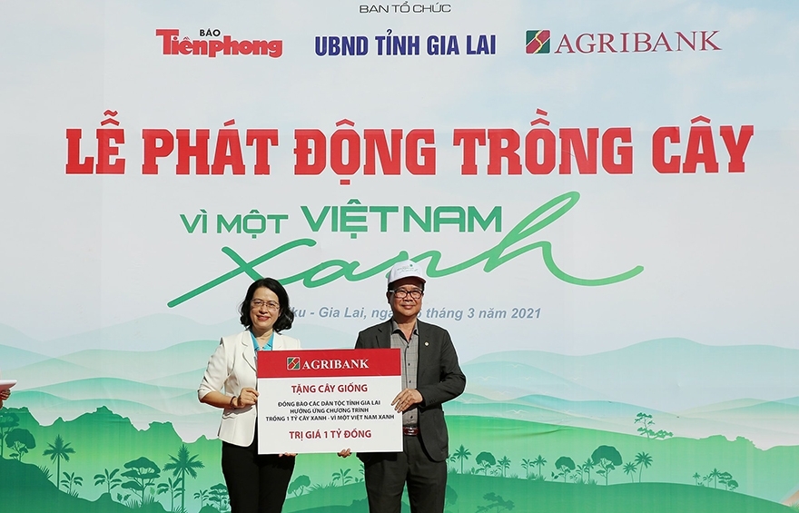 Agribank: Tự hào góp thêm trang sử vẻ vang 70 năm Ngân hàng Việt Nam