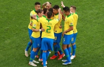 Brazil vào bán kết Copa America sau loạt "đấu súng" cân não