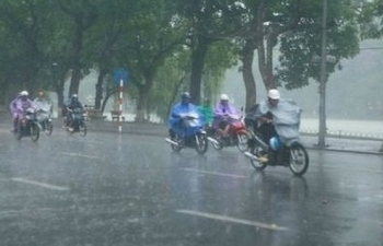 Bão số 3 tiến sát Quảng Ninh - Hải Phòng, cảnh báo mưa ngập Hà Nội