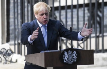 Thủ tướng Anh Johnson đề nghị EU bỏ kế hoạch "chốt chặn"