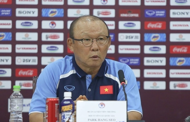 HLV Park Hang Seo nêu lý do không gọi Văn Hậu vào đội U22 Việt Nam
