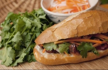 Bánh mì Việt Nam - món ăn vặt hảo hạng mê hoặc cả thế giới