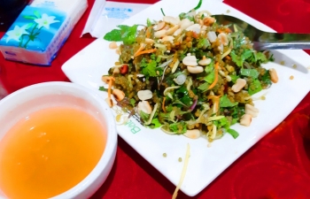 Đậm đà gỏi trứng sam biển Quảng Ninh