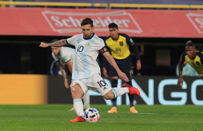 Messi ghi bàn giúp Argentina thắng trận ra quân vòng loại World Cup 2022