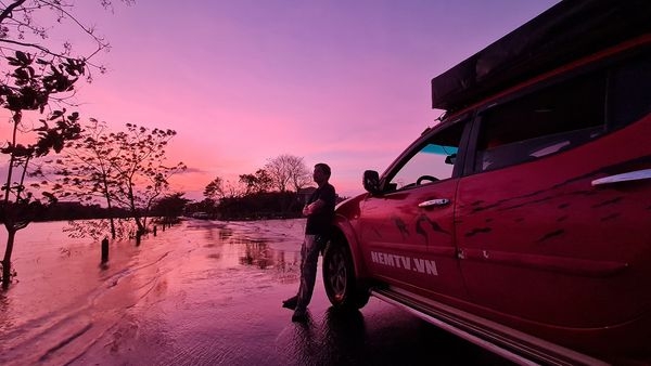 Nước mắt và nụ cười trên vùng rốn lũ Quảng Bình Nước mắt và nụ cười trên vùng rốn lũ Quảng Bình