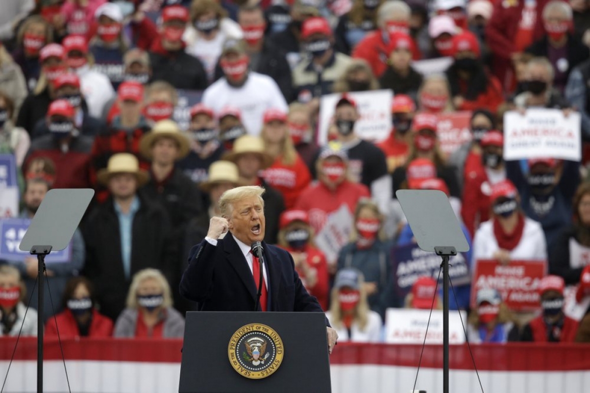 Tổng thống Donald Trump tổ chức 3 cuộc vận động ở Pennsylvania trong ngày 26/10. Ảnh: AP