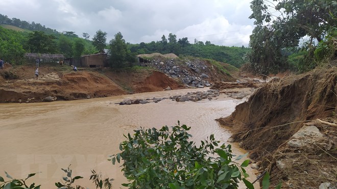 Quảng Nam: Lũ quét cản trở việc tìm kiếm, cứu nạn ở huyện Phước Sơn