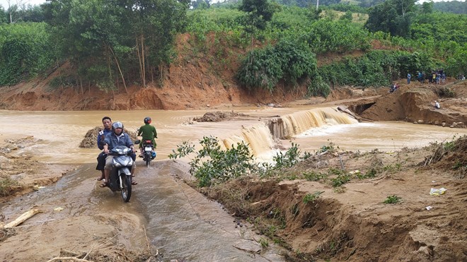 Quảng Nam: Lũ quét cản trở việc tìm kiếm, cứu nạn ở huyện Phước Sơn