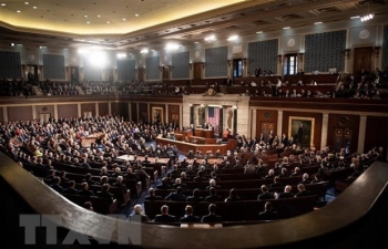 Thượng viện Mỹ thông qua biện pháp tạm thời ngăn chính phủ đóng cửa
