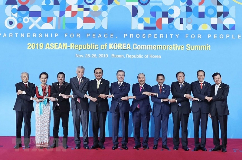 Thủ tướng dự phiên thứ nhất Hội nghị Cấp cao ASEAN-Hàn Quốc