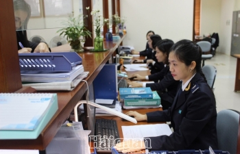 Cục Hải quan Hà Nội sớm cán đích thu ngân sách