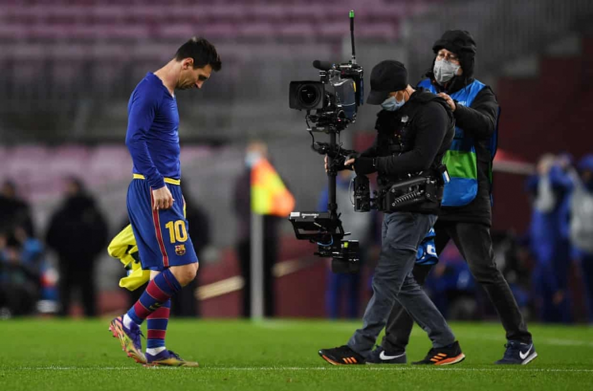 Lionel Messi ngậm ngùi nhận thất bại. (Ảnh: Getty)