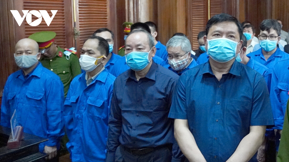 Ông Đinh La Thăng bị tuyên phạt 10 năm tù vụ cao tốc Trung Lương
